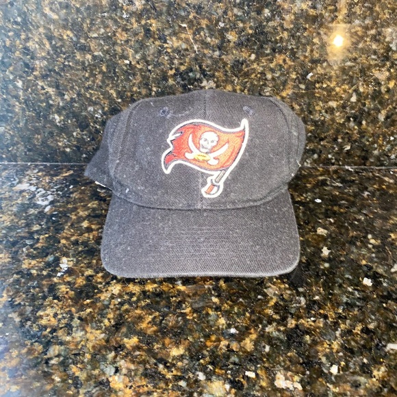Other - Vintage Tampa Bay Buccaneers Hat